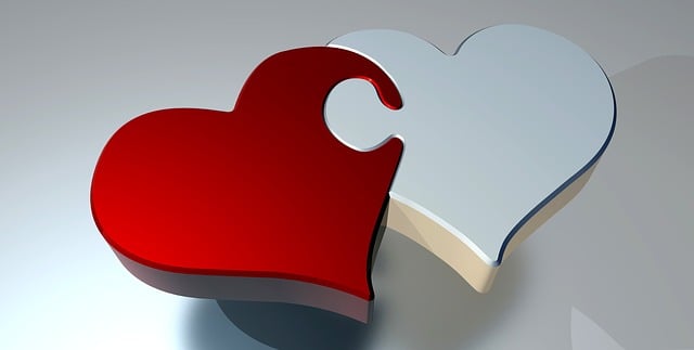 abstract interlocking heart symbol