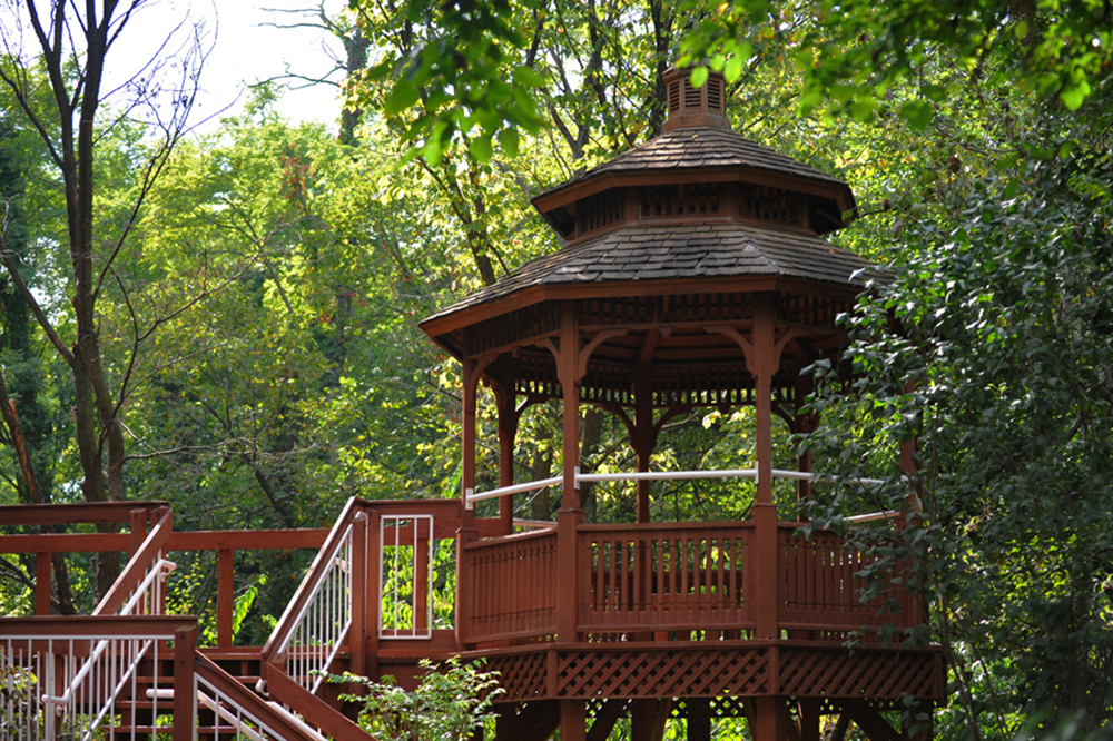 treehouse at Timberline Knolls in Lemont, Illinois