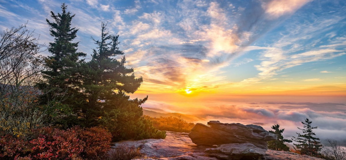 blue ridge mountains sunrise in north carolina
